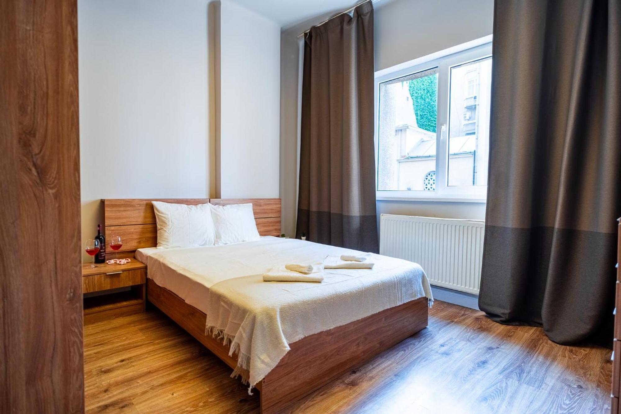 Cozy Apartments Near Calea Victoriei Бухарест Экстерьер фото